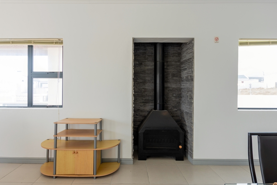 4 Bedroom Property for Sale in Harbour Heights Western Cape